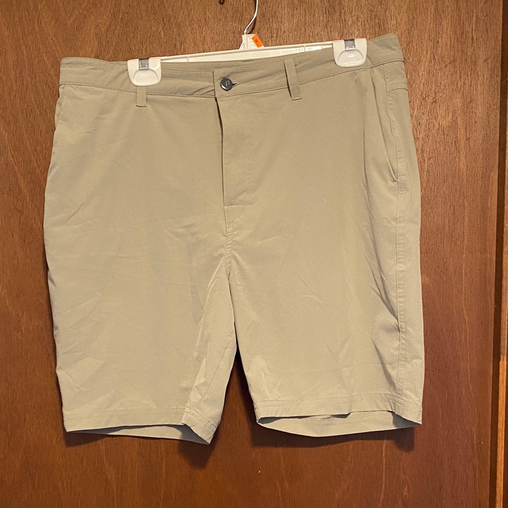 Saxx Men's Khaki Flat Front Shorts